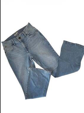 Wrangler Women's High Rise Flare Leg Jeans 5x30 Light Wash 11MWFBK